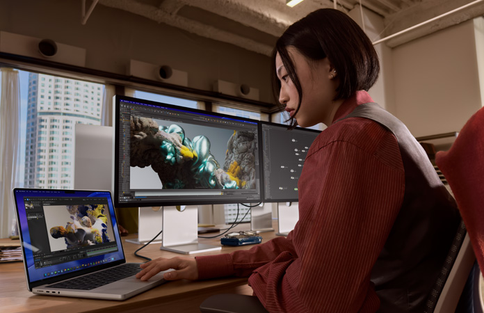 MacBook Pro Multiple Display Setup
